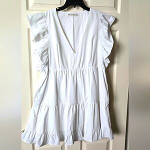 Abercrombie & Fitch Short White DRESS With Pockets. Size L. NWOT